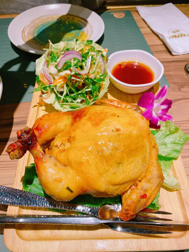 越式燒春雞釀香茅黃飯