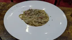 黑松露的卡邦尼意粉