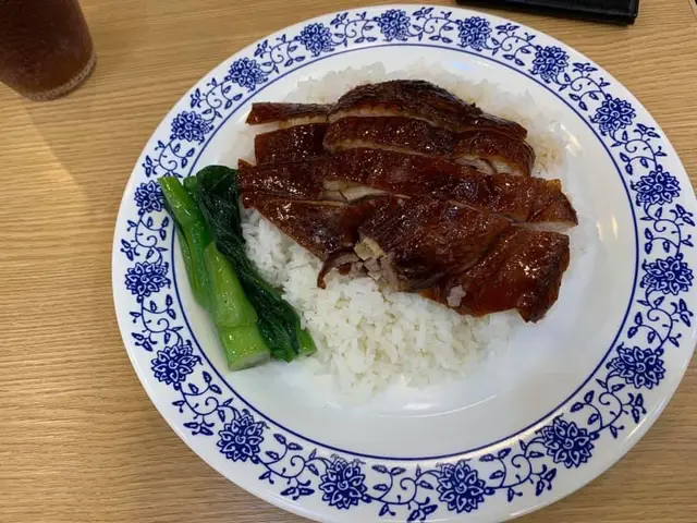 燒鵝除左皮脆外🥢無咩特別