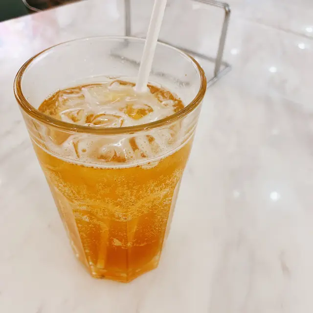 伯爵茶柚子梳打 