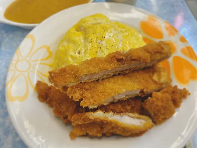 咖哩吉列豬扒蛋蓋飯