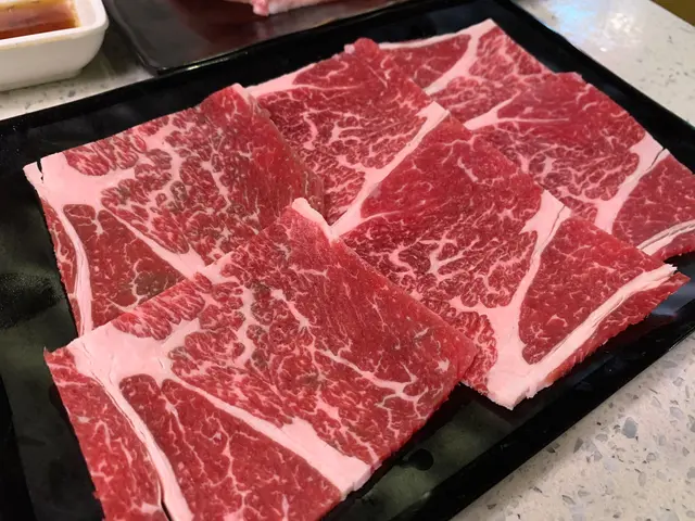 牛板腱肉