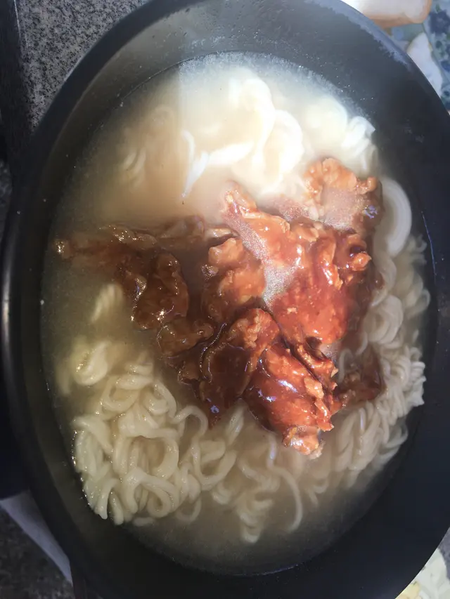 又冇味又林