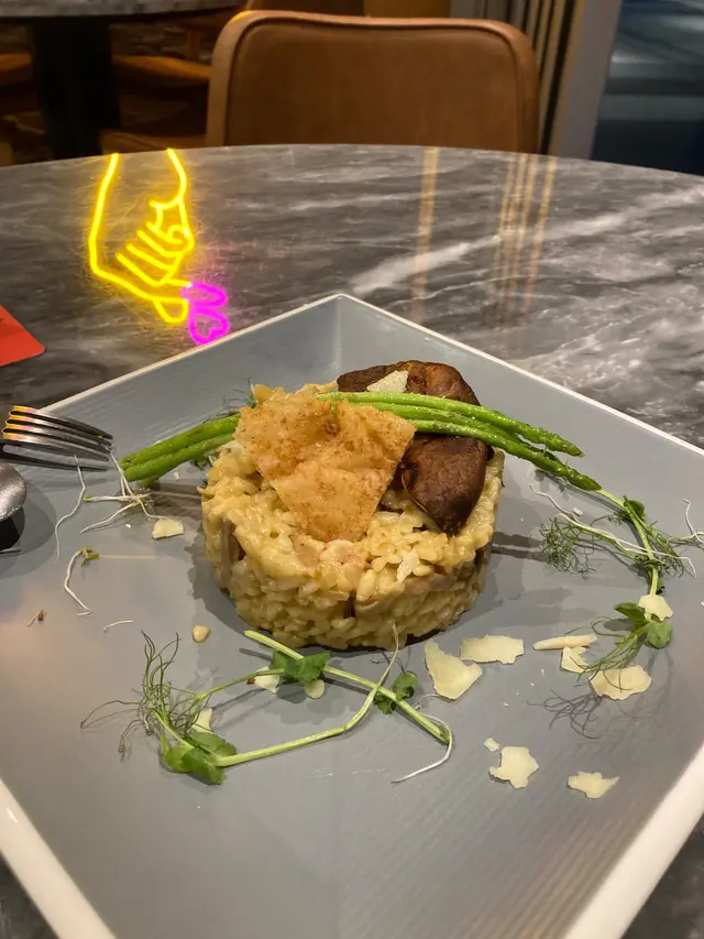 松葉蟹膏蕃紅花意大利燴飯