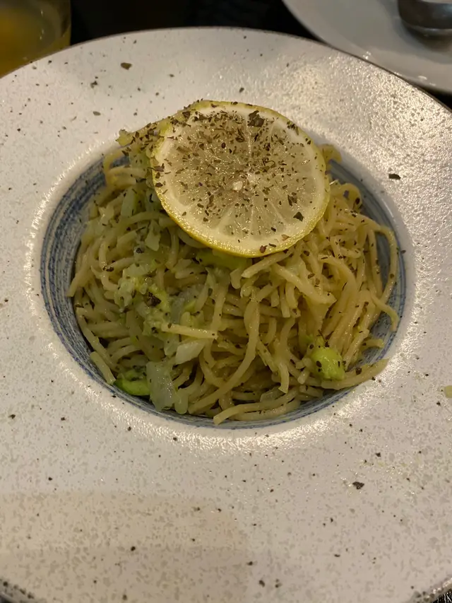 牛油果青醬意粉