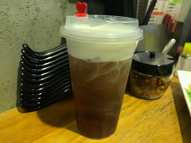 輕芝士奶蓋岩鹽烏龍茶