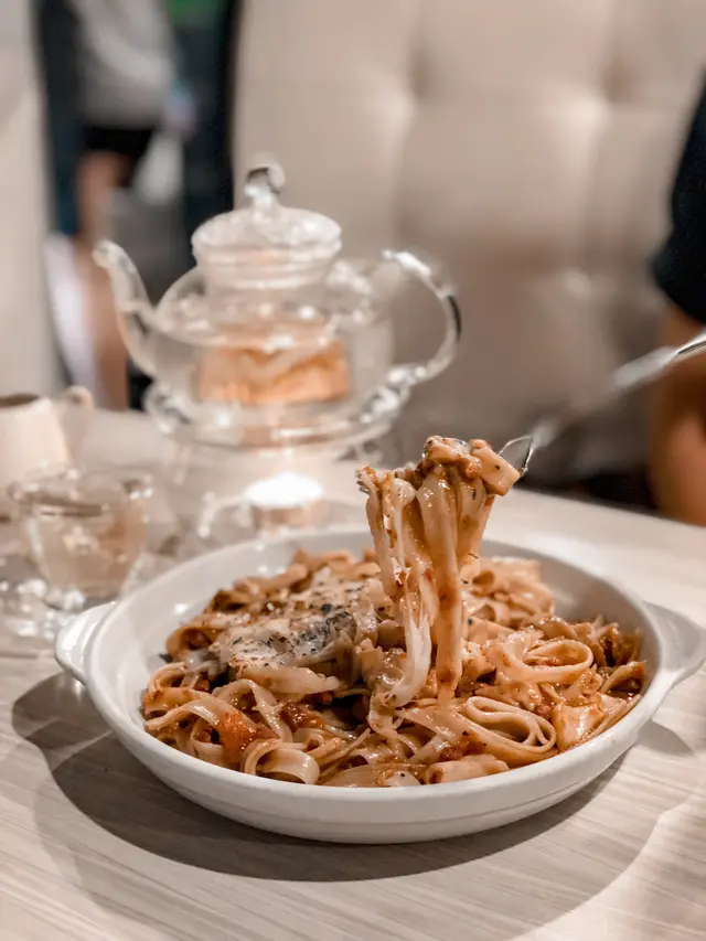 意式芝士焗肉醬闊條麵