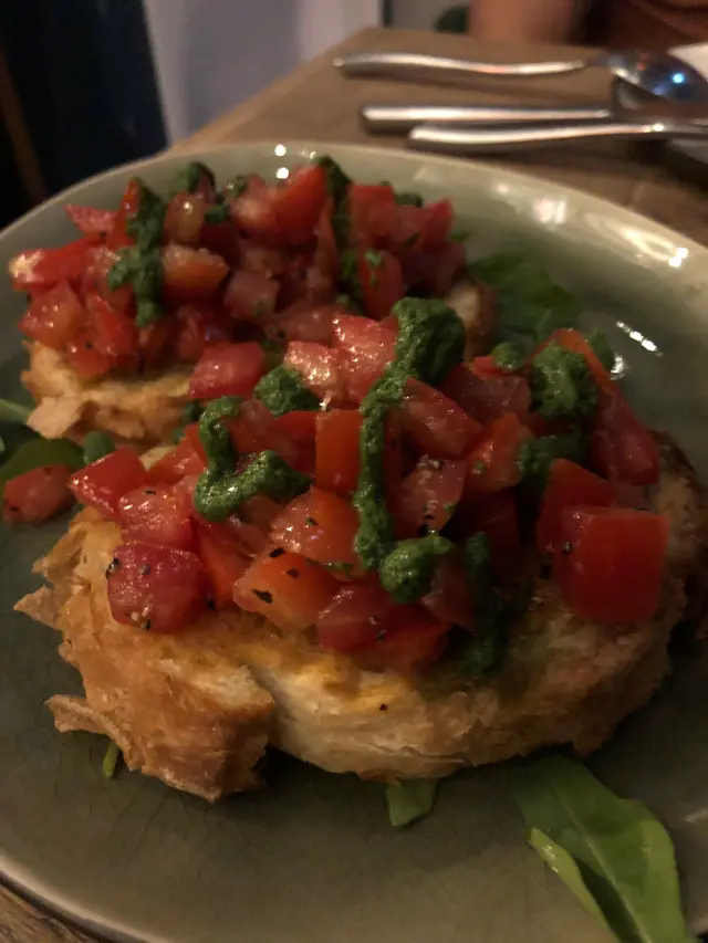 Tomato  Bruschetta  