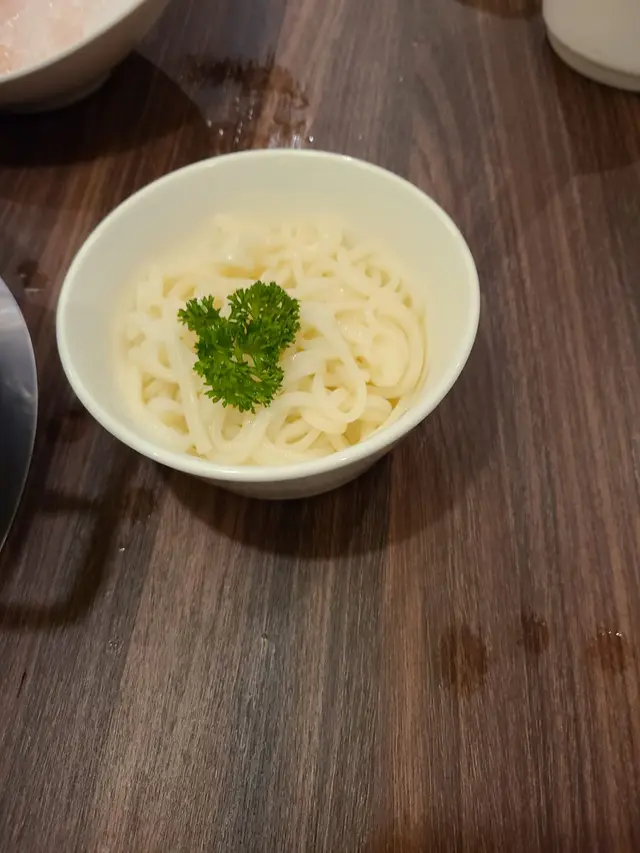 烏東