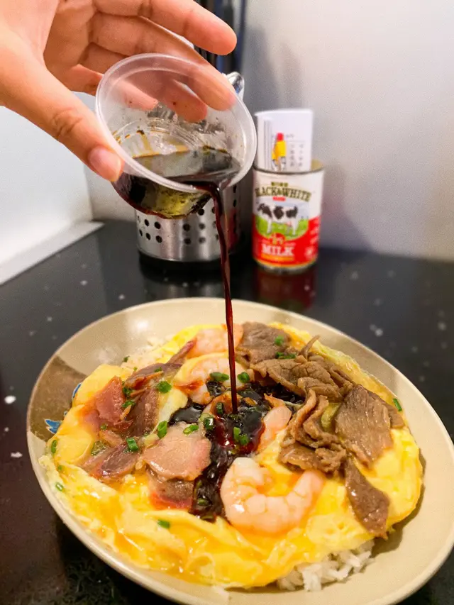 招牌滑蛋三寶飯