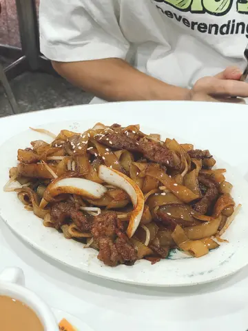 乾炒牛河