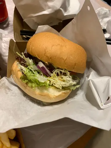 经典牛肉芝士汉堡