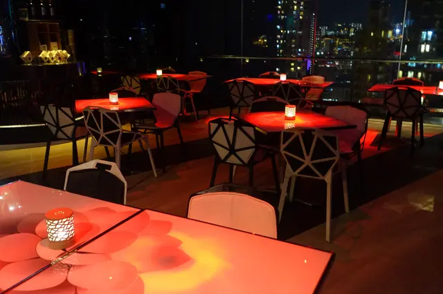 設有室內用餐區