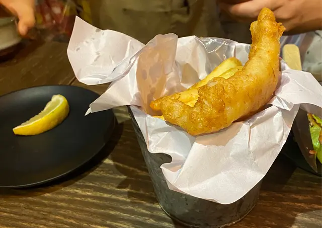 啤酒炸魚配美國薯條