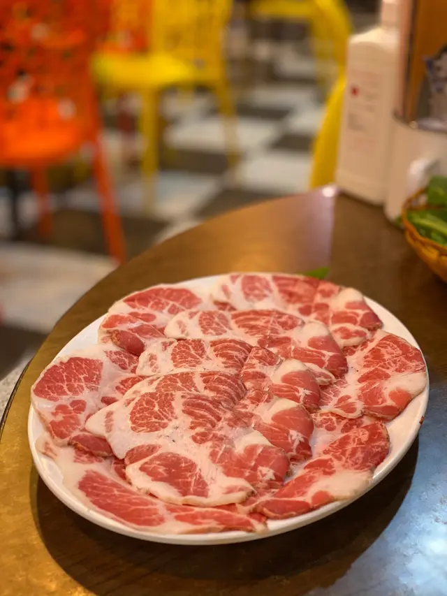 西班牙橡果黑毛豬