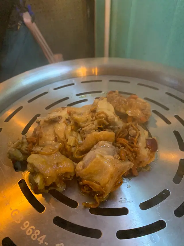 紅棗杞子蟲草花蒸雞