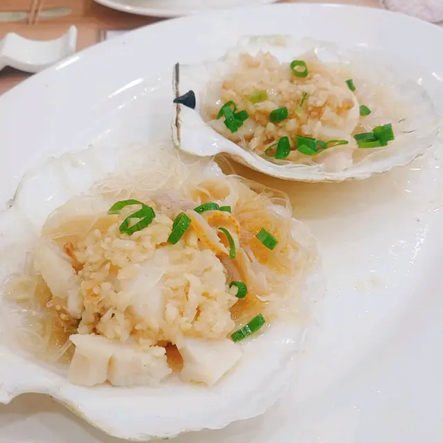蒜蓉蒸大扇貝
