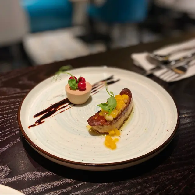 香煎鵝肝配鵝肝批無花果芒果莎莎