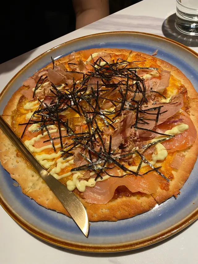 日式大阪燒風味煙三文魚薄餅