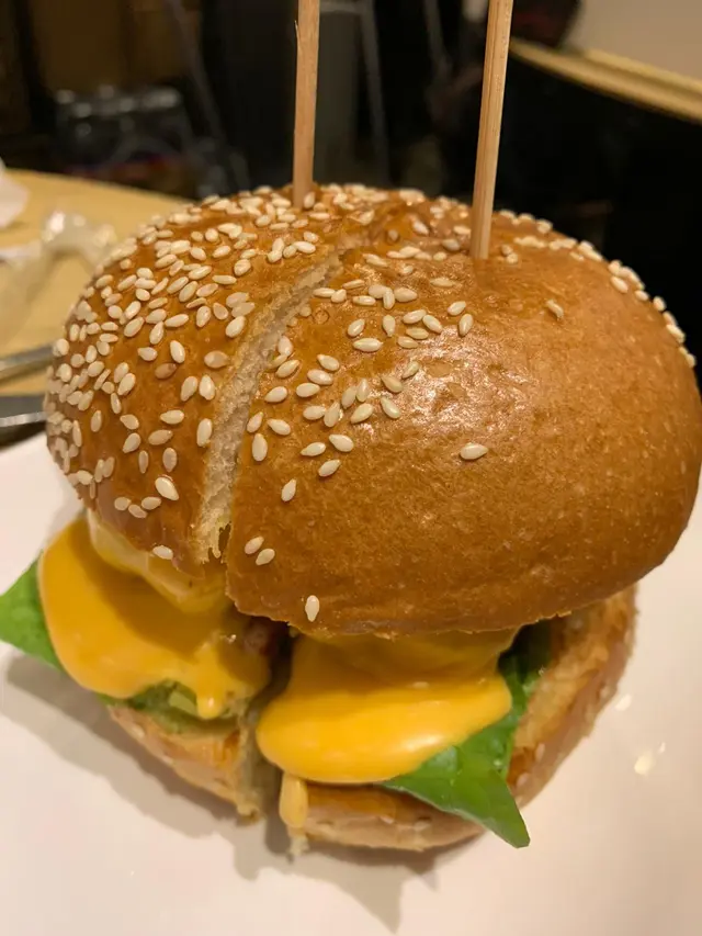 特量芝士牛肉漢堡