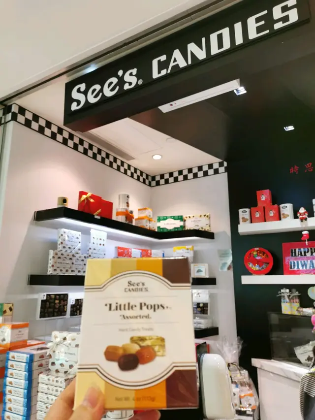 Little Pops 
Assorted