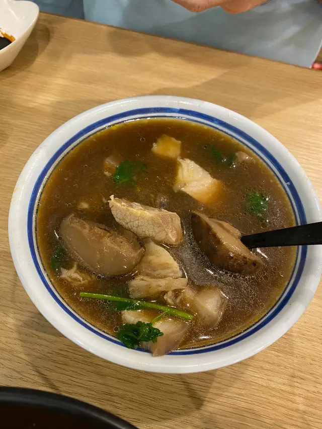 無骨肉骨茶