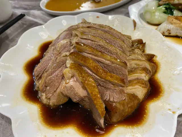 滷水鵝片拼豬大腸