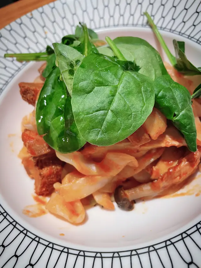 茄香猴頭菇蒟蒻麵