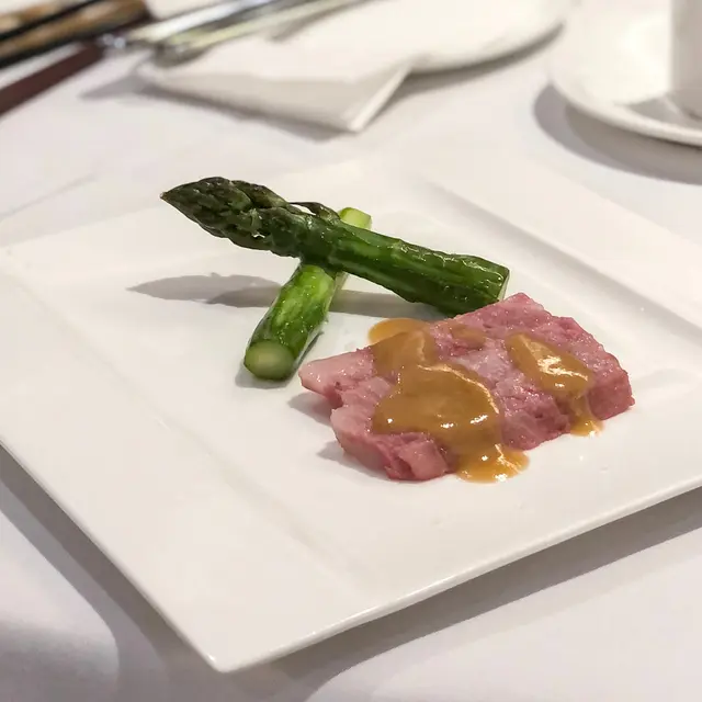 慢煮牛肋肉腐乳芝士汁