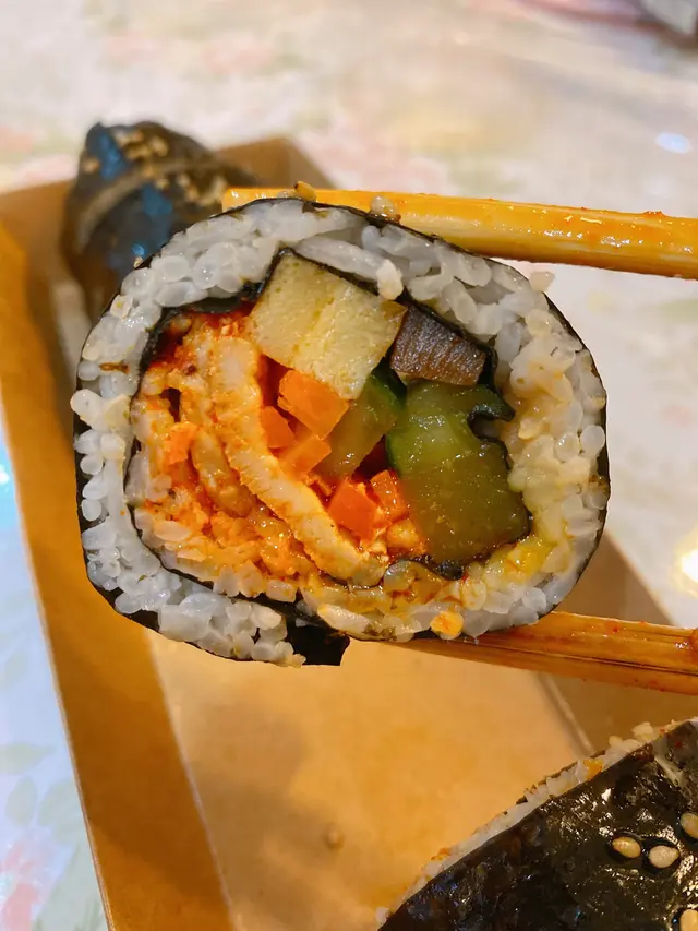 辣醬豬肉飯卷