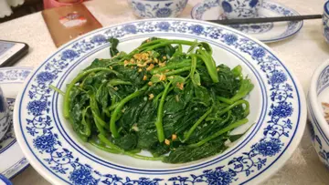 蒜茸炒时菜
