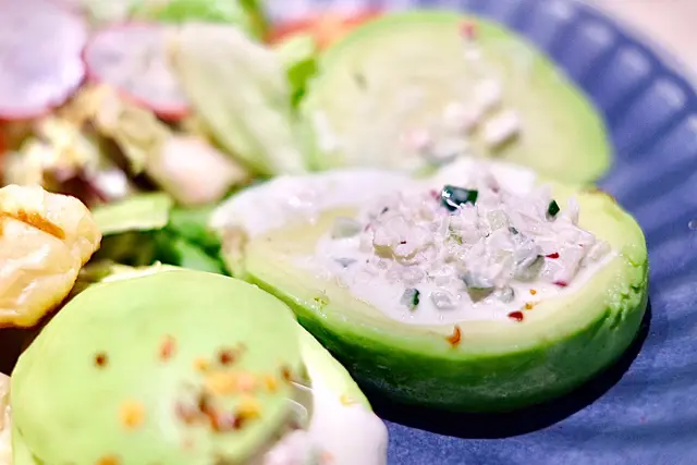 手撕蟹肉牛油果他他