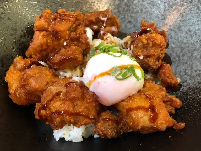 唐揚炸雞蓋飯