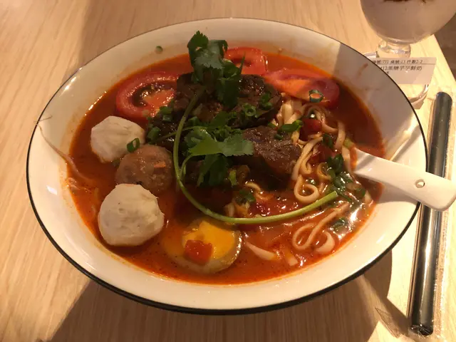 走心牛肉蕃茄湯麵