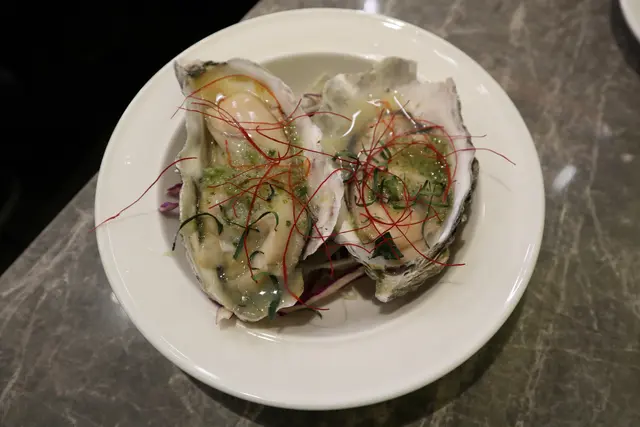 燒美國生蠔配泰式辣汁