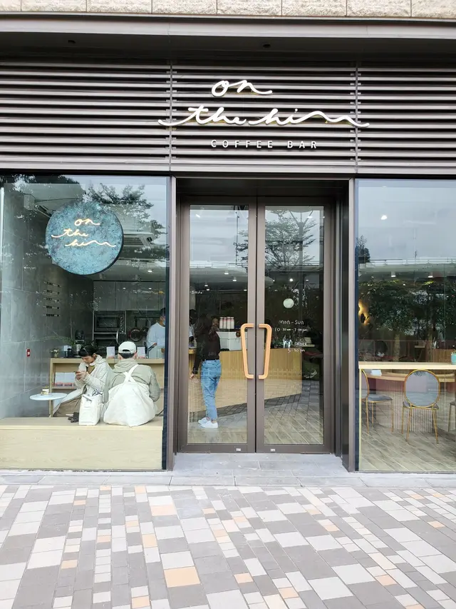 on the hill coffee bar