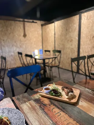 露丝玛莉烧春鸡半只配薯蓉
