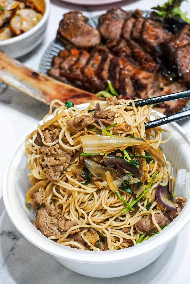 新疆羊肉搶湯麵