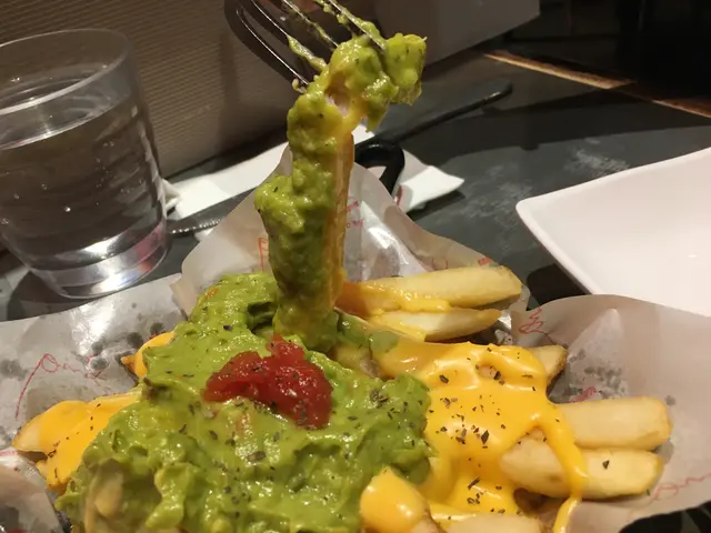 牛油果醬芝士薯條