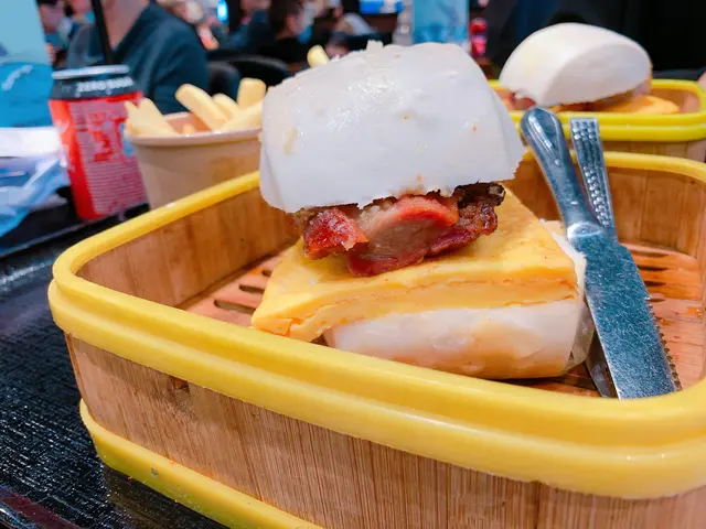 人血饅頭
