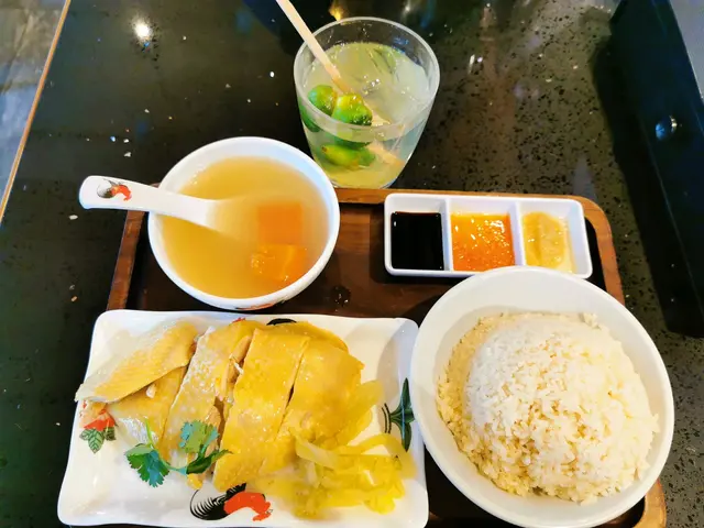 星加坡無骨海南雞飯