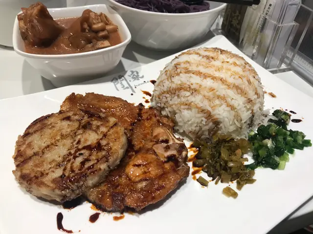 香煎蓮藕餅豬扒飯