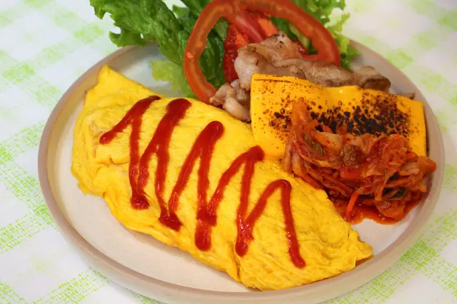 泡菜黑毛豬蛋包飯