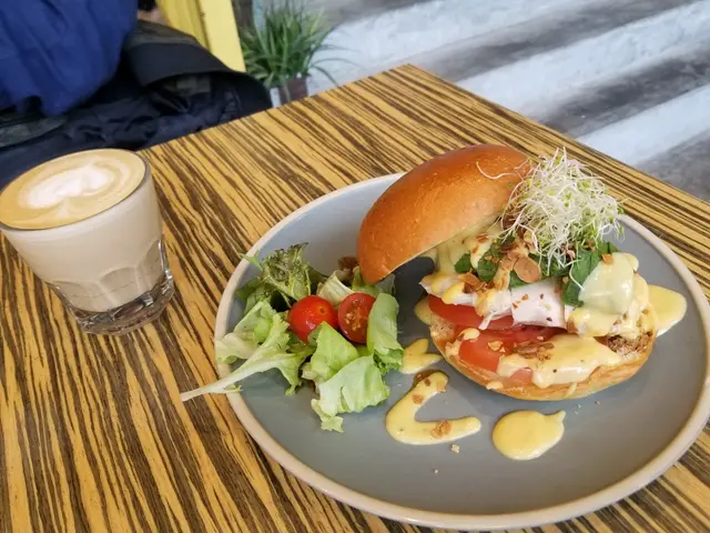 Chicken and avocado bun, latte fresh ginger