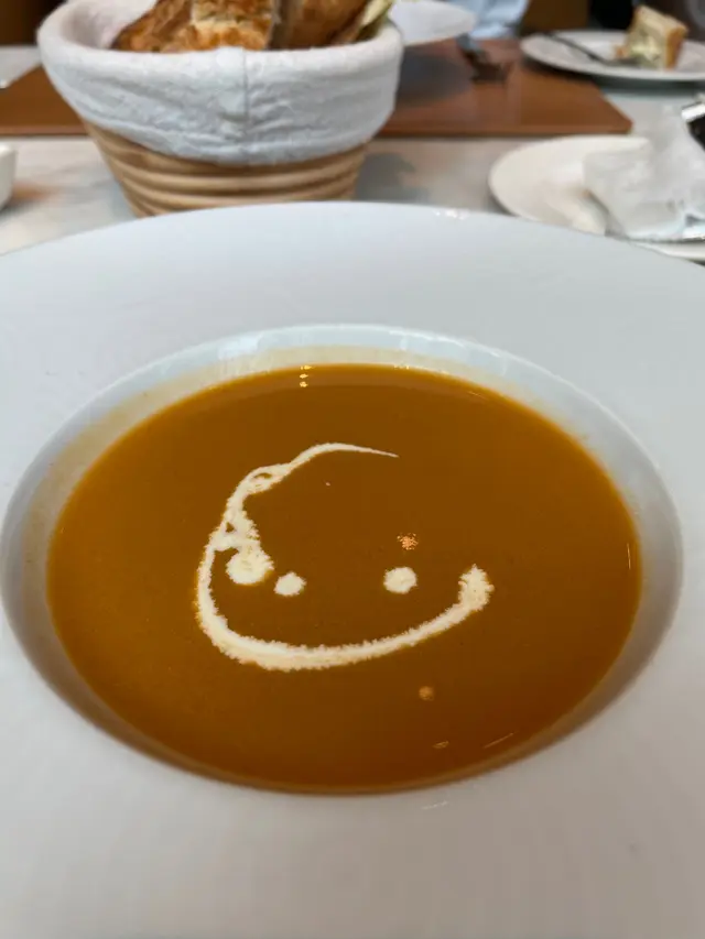 很有心的畫了笑臉  味道不錯