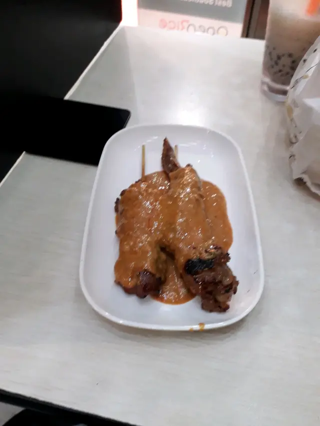 其實只是雞肉跟雞全翼而已