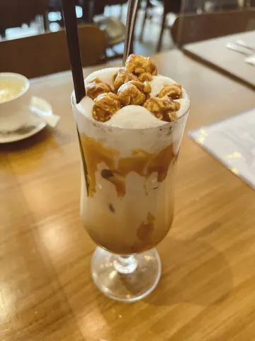 焦糖爆谷咖啡