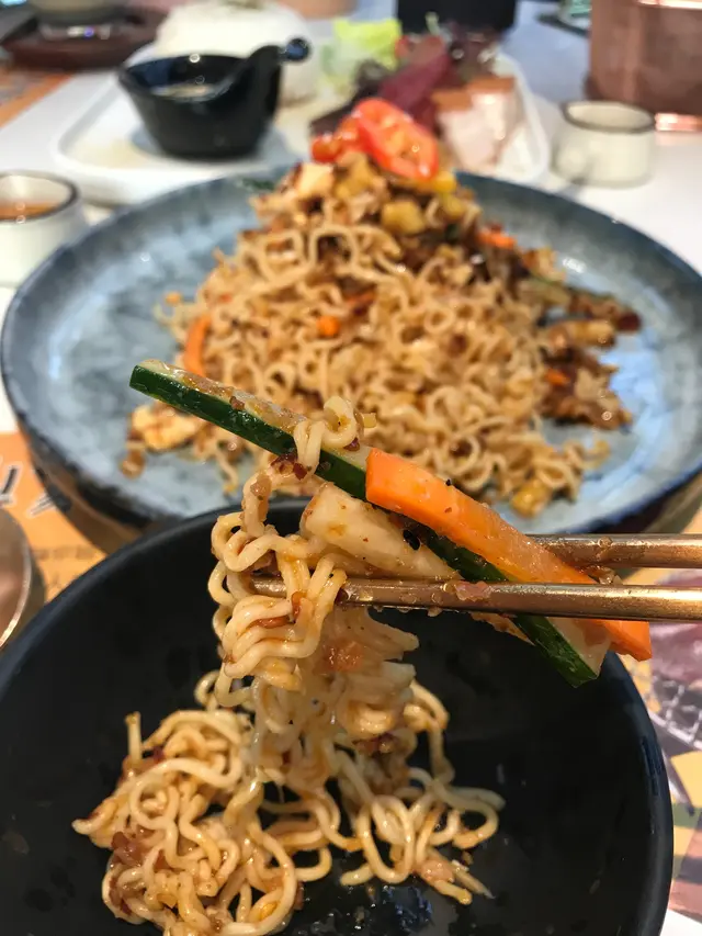 配沙律及指定熱飲