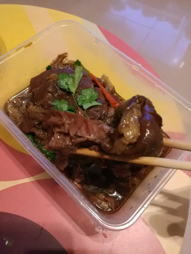 泰式滷水無骨豬手