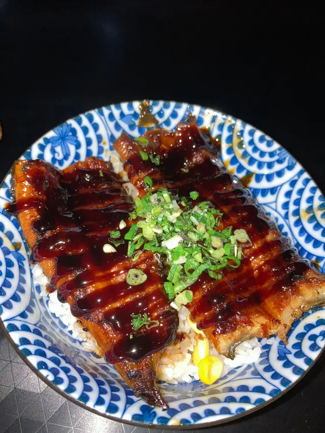 蒲燒原條鰻魚珍珠飯